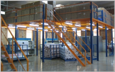 廣州貨架廠家告訴你，倉儲貨架選用對才能事半功倍-廣東亞大實(shí)業(yè)